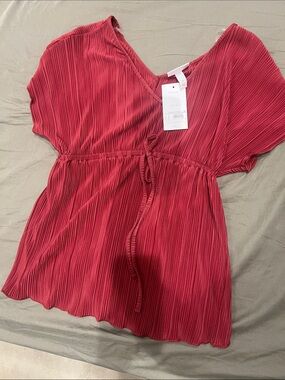 Isabel Maternity by Ingrid & Isabel Pleated V-Neck Tie-Waist Top in Rose